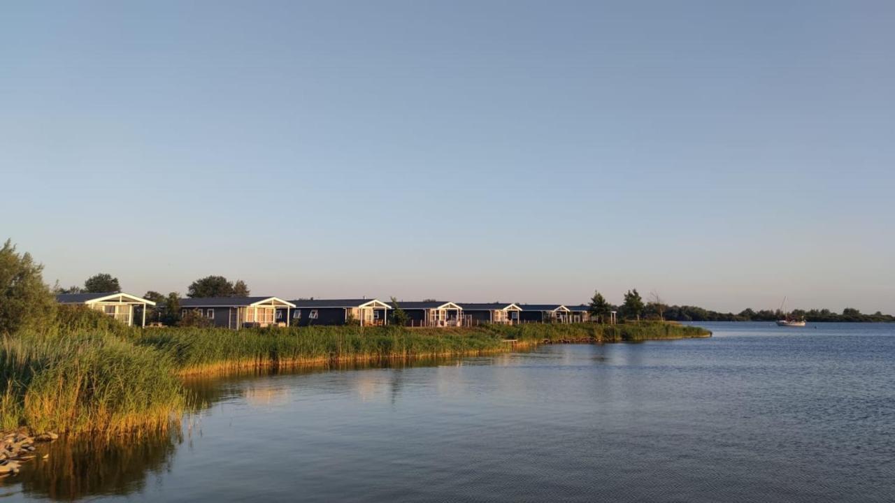 Mobilheim Herz Lauwersoog - Chalet Robbengat Exterior foto